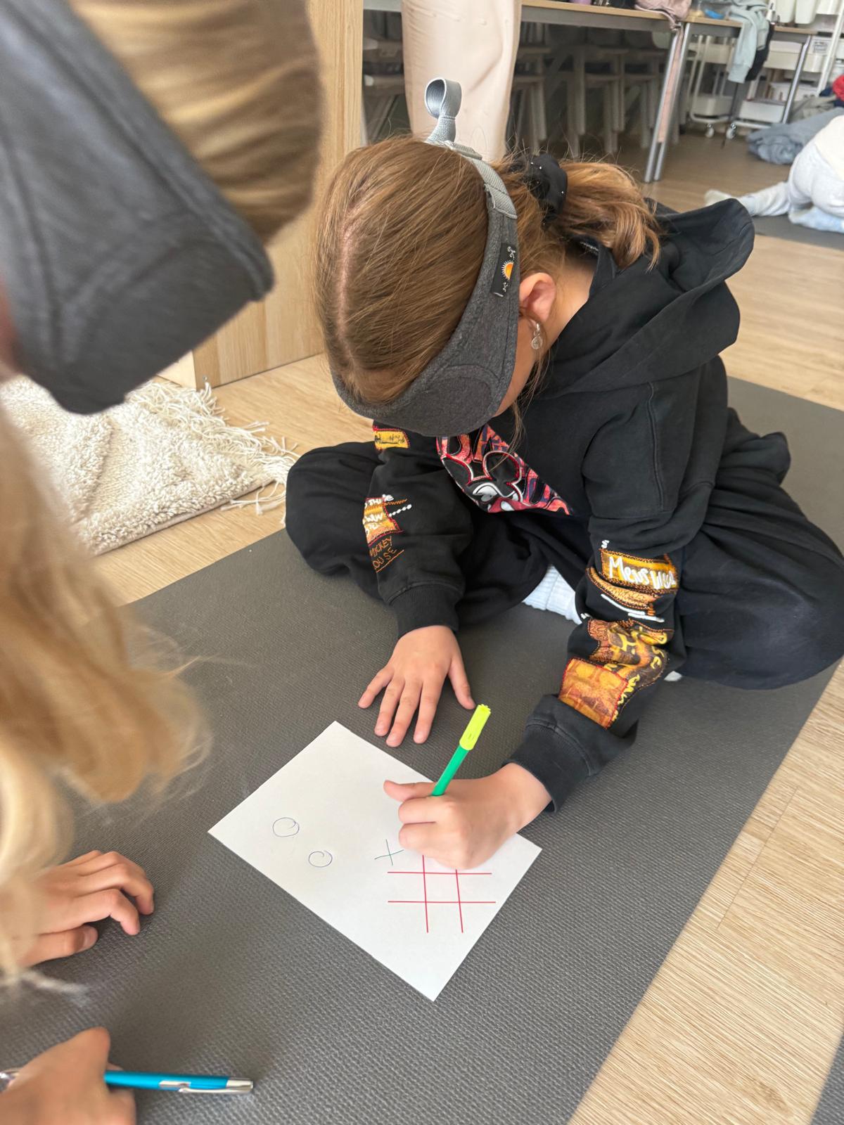 Kurs Intuicji w HappyNest — Kwiecień 2026